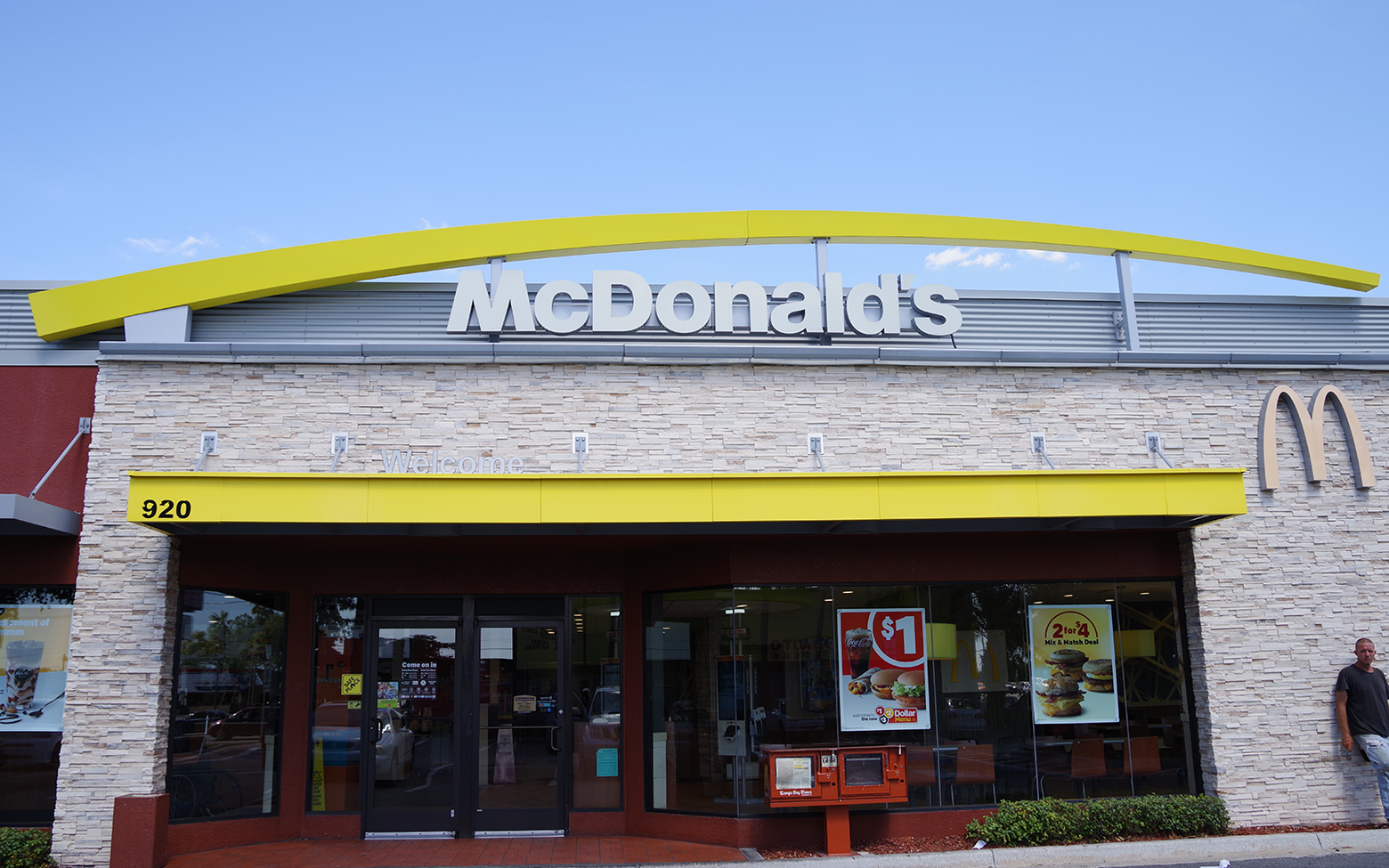 «Макдоналдс» во Флориде платит 50 долларов за собеседование
