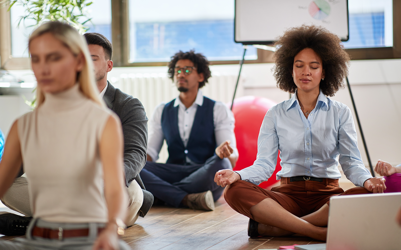 Amazon устанавливает «будки медитации» для сотрудников