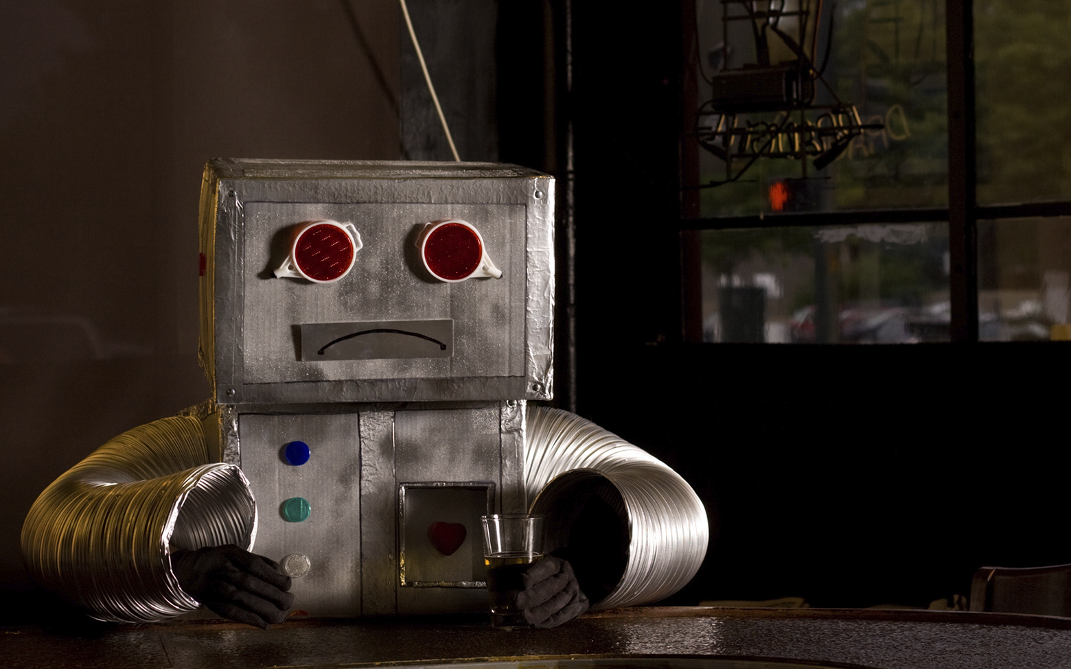Роботы будут охранять входы в рестораны