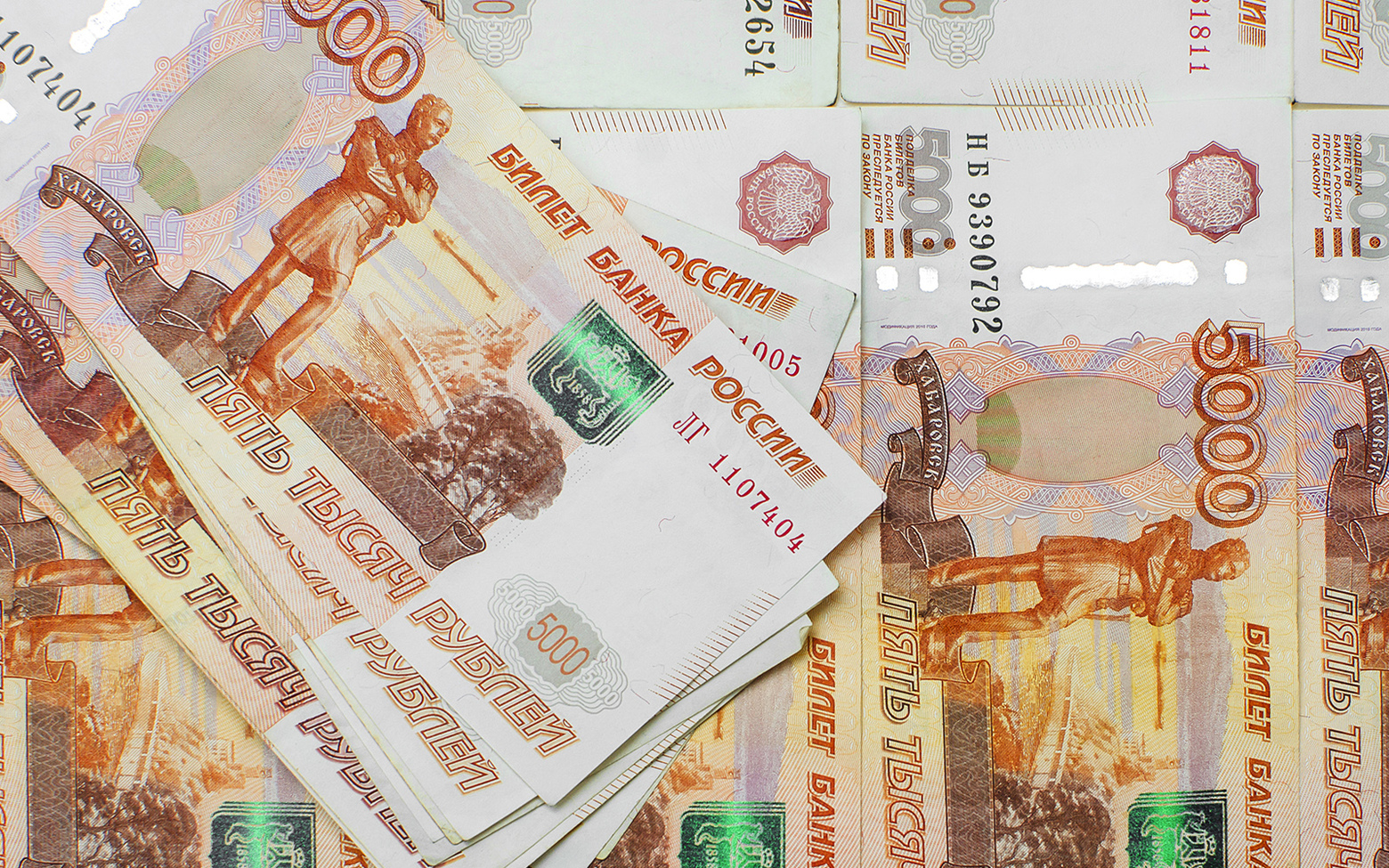 Депутаты предлагают увеличить МРОТ до 30 тысяч рублей
